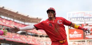 Nate Lowe a impulsa a los Rojos 7-3 sobre los Angels