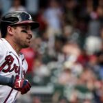 Austin Riley conecta 2 jonrones y Bravos apalean 9-0