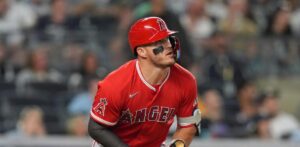 Mike Trout exhibe su poder, el problema es ¿Cuánto tiempo puede permanecer en el campo?