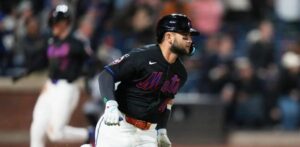 Bichette da doble con las bases llenas y los Mets logran angustiante victoria