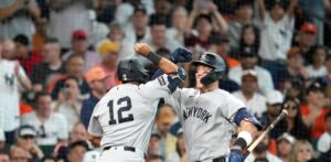 Wells pega jonrón y guía a los Yankees a octava victoria seguida