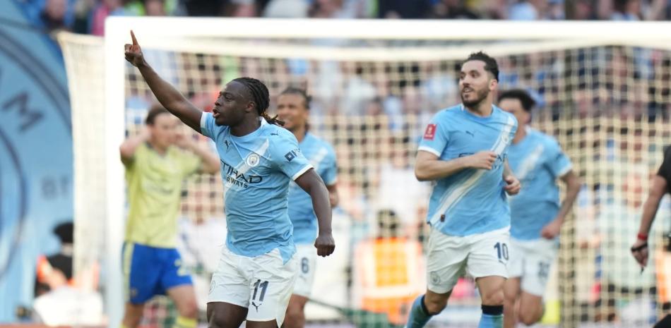 Man City vuelve a la final de la Copa FA y Arsenal recupera la cima de la Liga Premier