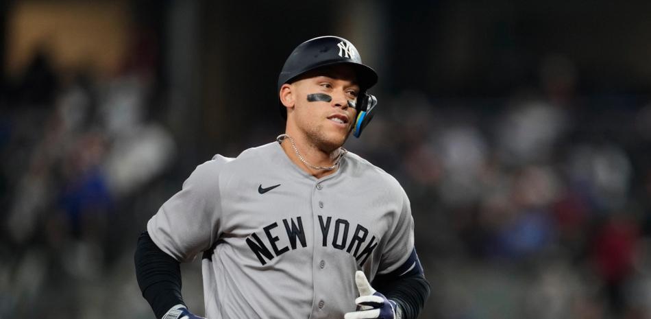 Judge y Rice igualan marca de Mantle y Berra; Yankees vencen a Rangers 4-2