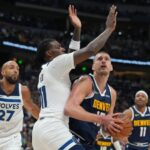 Jokic logra un triple-doble y los Nuggets evitan la eliminación ante T-Wolves