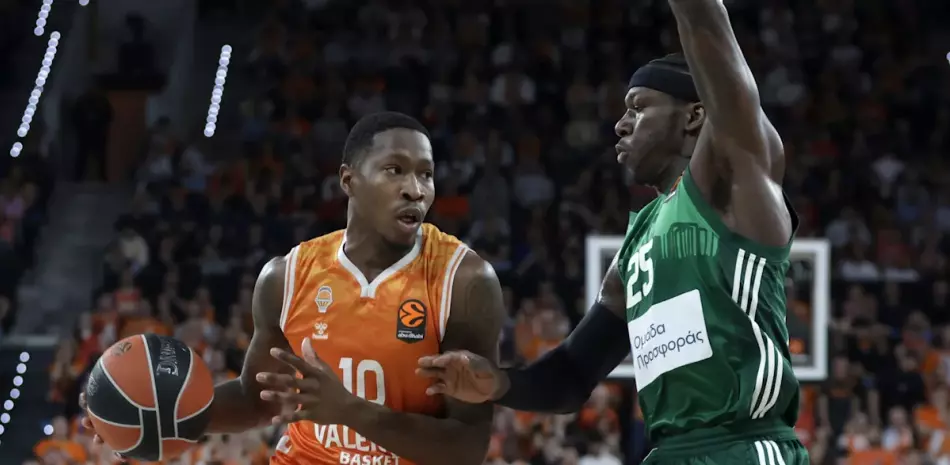 Una jugada del dominicano Montero, es elegida la mejor de la Euroliga por los aficionados