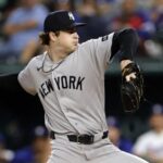 Schlittler supera a deGrom en un duelo épico con 6 entradas en blanco, Yankees ganan 3-2 a Texas