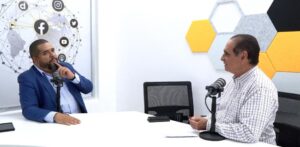 José Luis Mendoza: la pelota lo retiene contra viento y marea