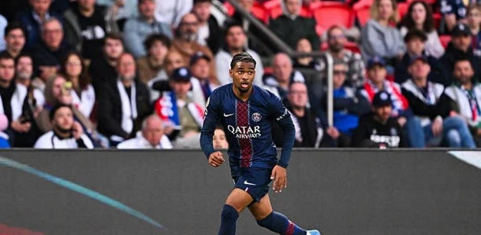 El PSG empata 2-2 con el Lorient y sigue en ruta de lograr el cetro