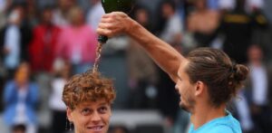 Jannik Sinner parece imparable en ruta al Abierto de Italia