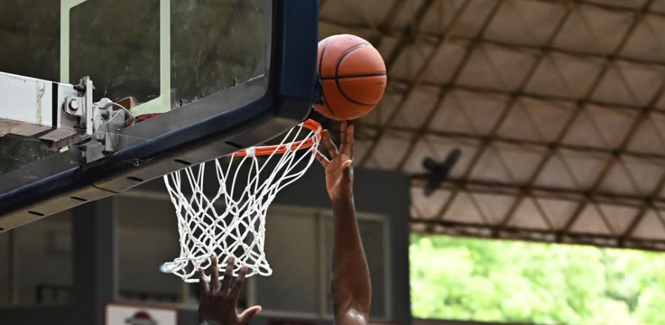Ferreiras ayuda a Gigantes a detener la racha de triple dobles de García