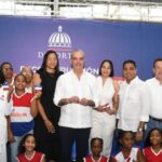Abinader entrega remodelado el Club Los Cachorros con inversión de 54 millones