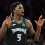 Edwards guía a los Wolves a la victoria sobre los Spurs para empatar la serie