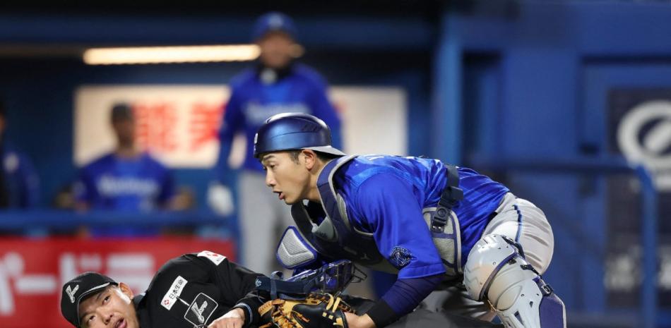 Béisbol japonés sancionará los "swings" peligrosos de los bateadores