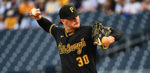 Paul Skenes lanza 8 sólidas entradas en la victoria de los Piratas sobre los Rockies