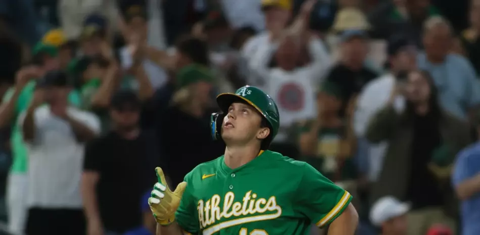 Nick Kurtz pega su 3er grand slam y Atléticos se imponen por 6-2 a los Cardenales