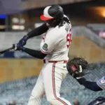 Josh Bell, con 2 jonrones y 4 impulsadas, conduce a Mellizos a vencer