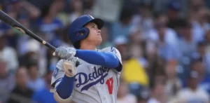 Ohtani jonronea al primer pitcheo y lanza 5 sólidas entradas en triunfo de Dodgers
