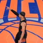 Hart anota 26 y Knicks quedan a dos triunfos de las Finales de la NBA al vencer a los Cavs