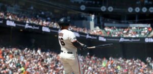 Devers da un cuadrangular con las base llenas y los Gigantes superan Medias Blancas