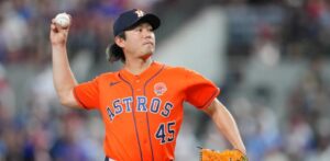 Tatsuya Imai y dos relevistas lanzan un juego sin hit contra Texas