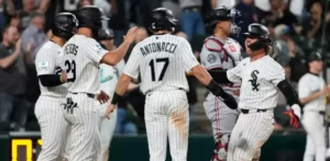 Con grand slam de Meidroth y Hr 20 de Murakami, Medias Blancas vencen