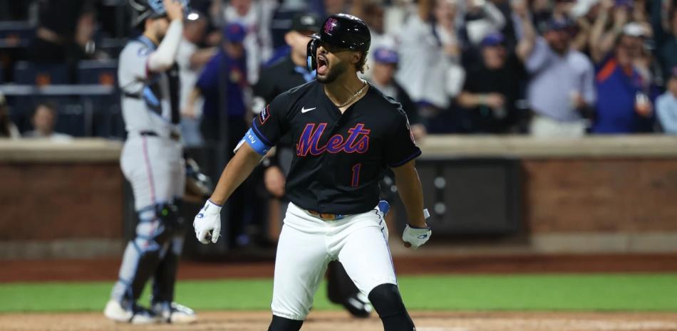 Meléndez sale del banquillo y lleva a los Mets a vencer Marlins en 10 entrada