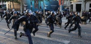 780 detenidos y unos 60 agentes heridos en disturbios en Paris tras el campeonato de PSG