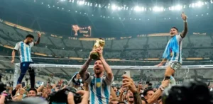 Messi regresa, el Mundial de todos los excesos respira