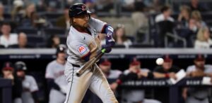 José Ramírez pega tres dobletes y los Guardianes superan Yanquis 9-4