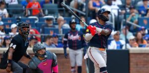 White y Harris II lideran victoria de Bravos sobre los Mets 3-1