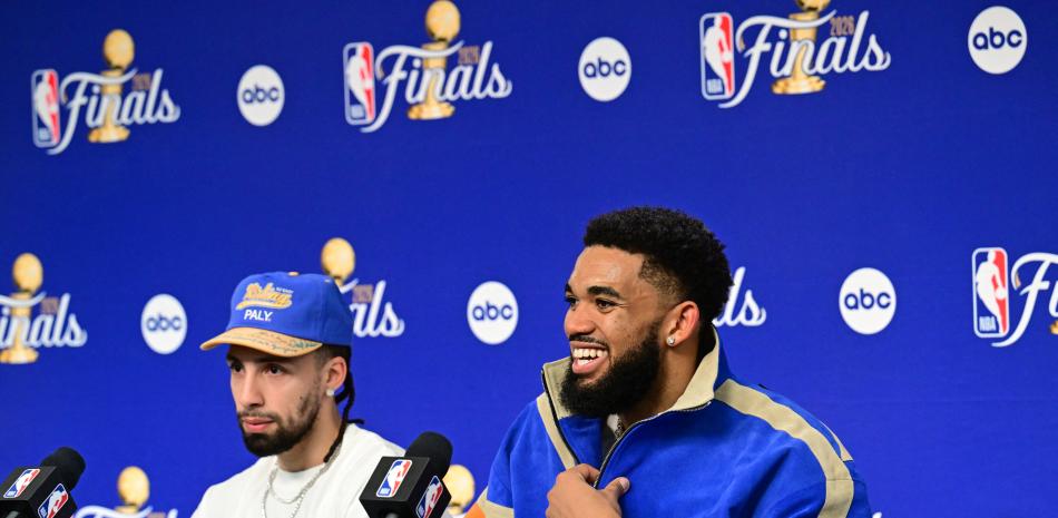 KAT y Alvarado, los rostros latinos del anillo de los Knicks