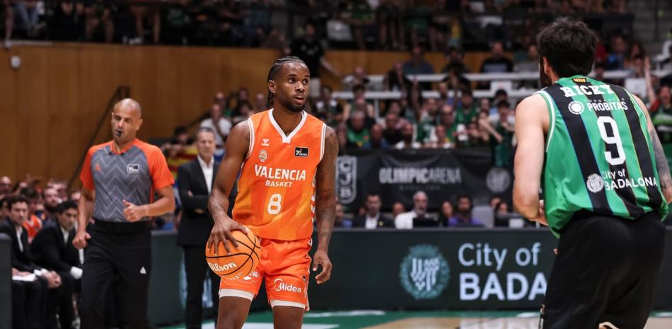 El dominicano Jean Montero pone al Valencia en la final de la Liga ACB