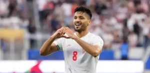 Irán abre su Mundial marcado por la geopolítica con un empate 2-2 ante Nueva Zelanda