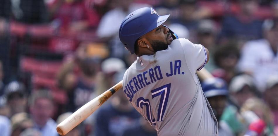 Vladi Jr. da su primer jonrón desde el 17 de mayo y Toronto vence Medias Rojas.