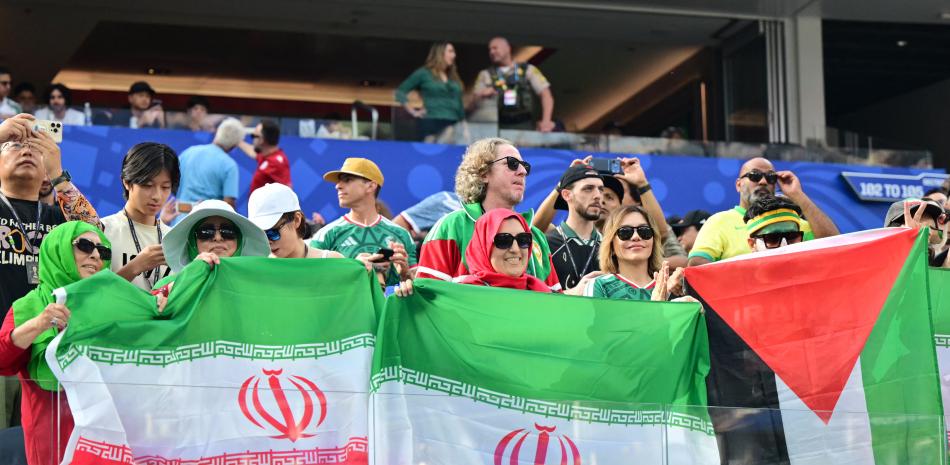 Irán dice que el trato recibido por su selección es una "mancha" de la historia del Mundial