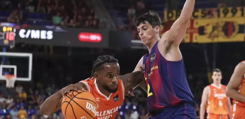 Valencia, con 19 puntos de Jean Montero, desborda al Barça y empata la final de la ACB