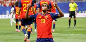 Lamine Yamal marca a los 10 minutos y España golea Arabia Saudí 4-0