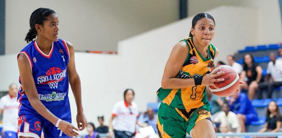Yadira Marte anota 22 y San Carlos gana primero en inicio de final TBS DN femenino