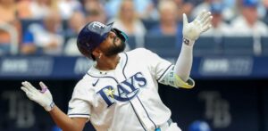 Junior Caminero, el dominicano número 37 en conectar 3 jonrones en un juego