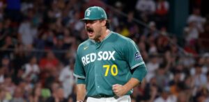 Tolle permite un hit en 7 entradas y los Medias Rojas vence a los Yankees