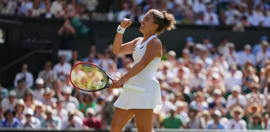 Paolini, ante su ídolo Federer, vence a Eala para alcanzar los cuartos de Wimbledon