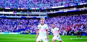 Bélgica avanza a cuartos de final tras aplastar 4-1 a los Estados Unidos