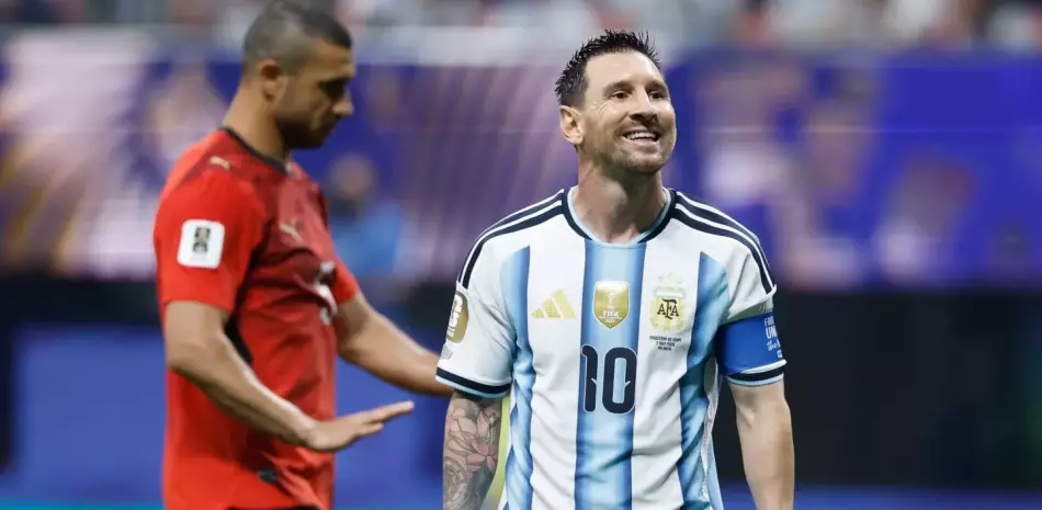 Argentina se levanta de un 0-2, vence 3-2 a Egipto y avanzan a cuartos del Mundial