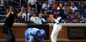 Pelotazo a Young con las bases llenas pone a los Mets en la ruta del triunfo