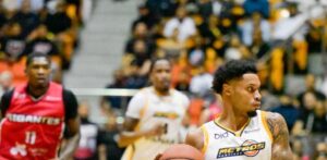 Matos y Silverio conducen a los Metros a vencer a Gigantes en inicio de la final de LNB