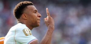 Mbappé y Messi en férrea batalla por la Bota de Oro en el Mundial de Fútbol