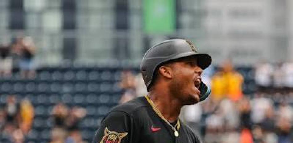 Esmerlyn Valdez dispara dos jonrones, incluído un grand slam en la victoria de los Piratas