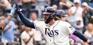 Ryan Vilade dispara cuadrangular de tres vueltas en la victoria de los Rays sobre los Marineros