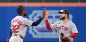 Monasterio y Yoshida pegan jonrones de 2 carreras y Medias Rojas vencen 4-0