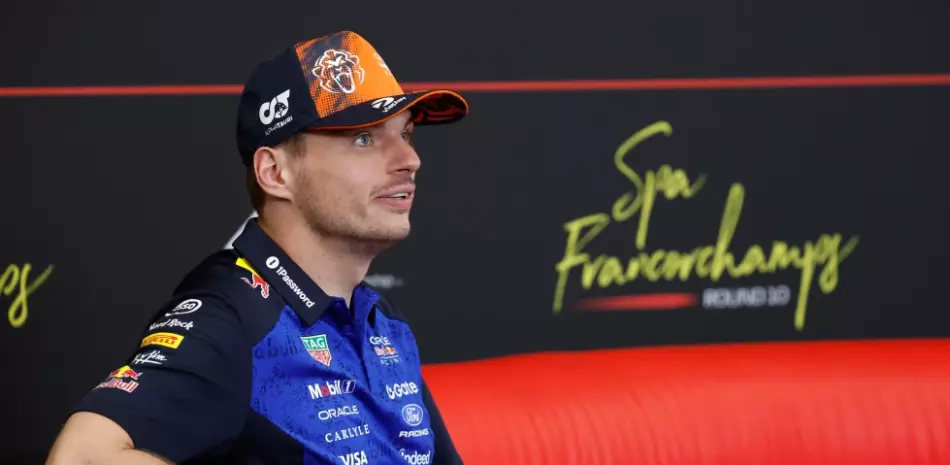 Verstappen deja abierto su futuro en F1, dice va muy bien con el jefe de Red Bull
